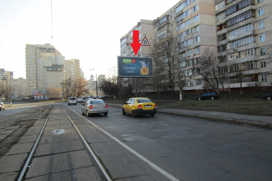Фото рекламной плоскости по адресу Славгородская ул., 2/10 (КррСиббанк) направ. к Харьковскому шоссе
