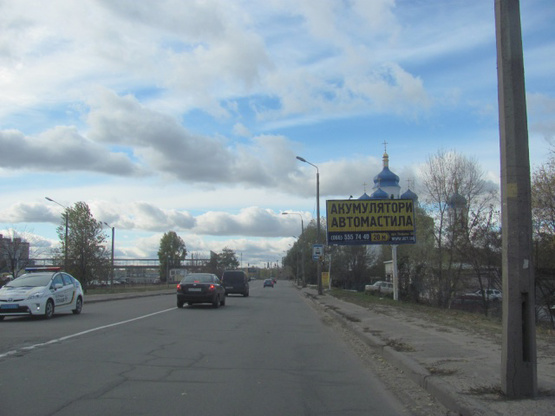 Фото рекламної площини за адресою Оноре де Бальзака ул. (180м.до заезда в церковь) в сторону центра