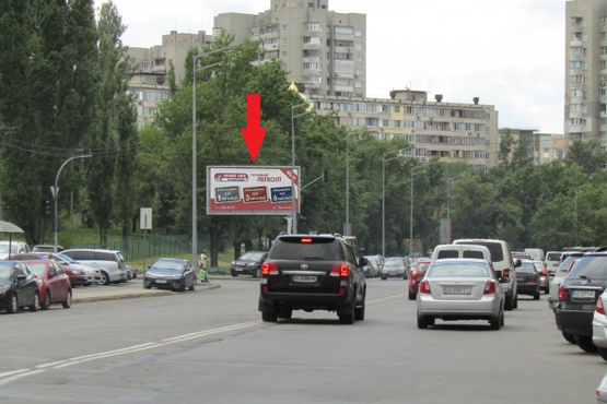 Фото рекламной плоскости по адресу Сверстюка Е.ул.(Расковой М. ул.)  ул.,  напротив дома № 15 ("Укрхимтрансамиак", "Приват Банк", "Украинский профессиональный Банк",500 м к ст. м.Левобережная)