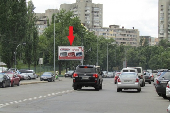 Фото рекламной плоскости по адресу Сверстюка Е.ул.(Расковой М. ул.)  ул.,  напротив дома № 15 ("Укрхимтрансамиак", "Приват Банк", "Украинский профессиональный Банк",500 м к ст. м.Левобережная)