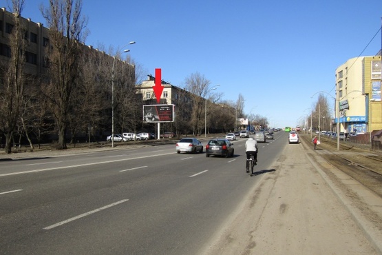 Фото рекламной плоскости по адресу Харьковское шоссе,50 , направление Дарницкой пл. (ТРЦ "МегаСити", Институт Химии)