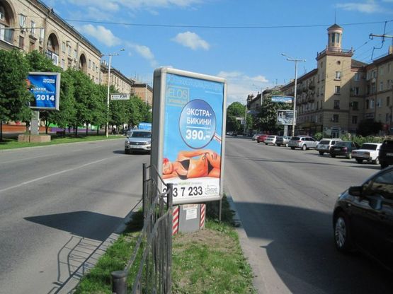 Фото рекламної площини за адресою вул. Панфіловців — вул. Сталеварів