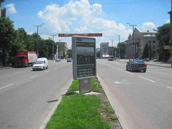 Фото рекламної площини за адресою вул. Трегубенка — вул. Лобановського