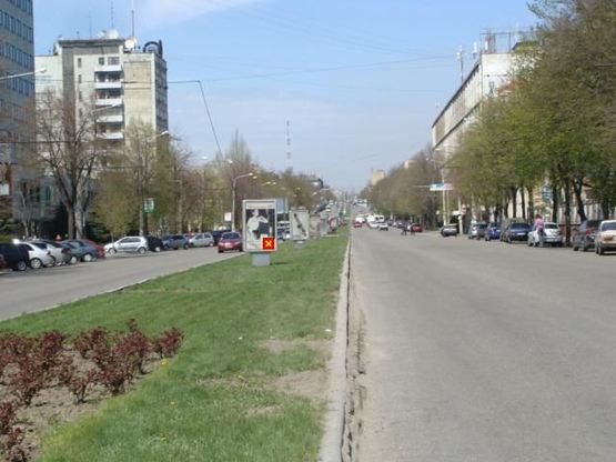 Фото рекламной плоскости по адресу вул. Пролетарська — вул. Перша ливарна