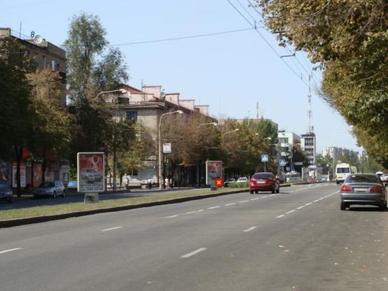 Фото рекламной плоскости по адресу вул. Українська — вул. Запорізька