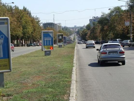 Фото рекламної площини за адресою вул. Запорізька — вул. Приходська