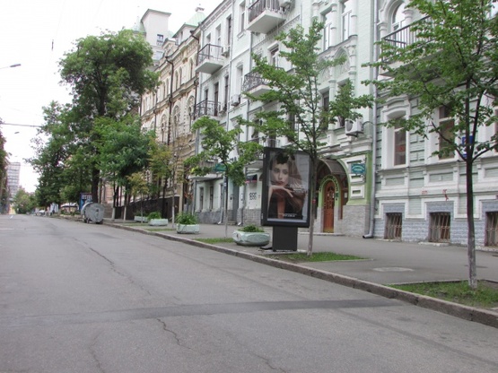 Фото рекламной плоскости по адресу Терещенковская, 21