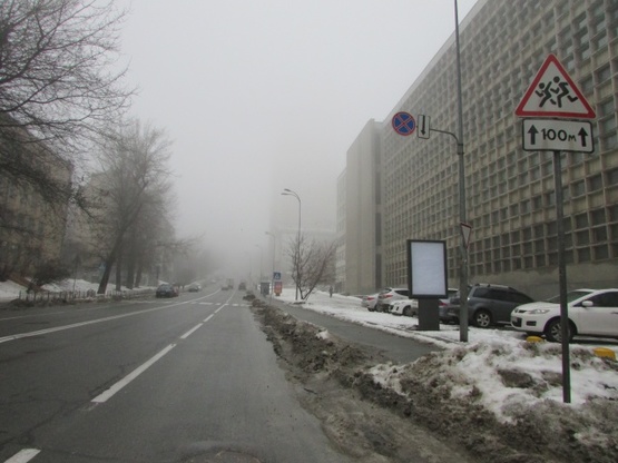 Фото рекламной плоскости по адресу Кловський узвіз, 7
