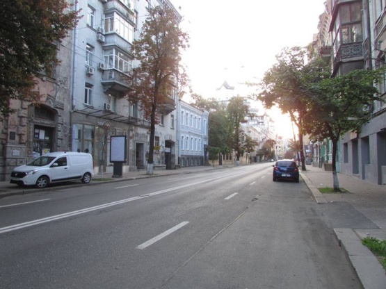 Фото рекламной плоскости по адресу Велика Житомирська, 30а