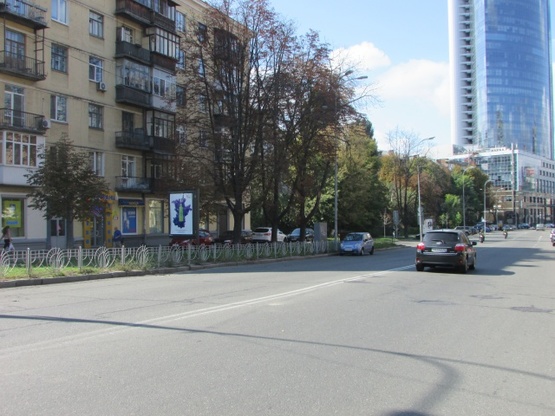 Фото рекламної площини за адресою Мечникова, 10/2 (М"Кловская)