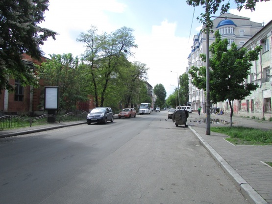 Фото рекламной плоскости по адресу Турівська, 36 ( 100 метрів до вул. Набережно-Хрещатицька )