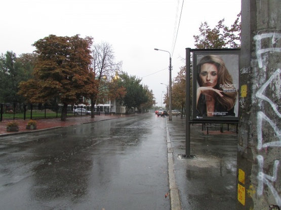Фото рекламной плоскости по адресу Почайнинська / Григорія Сковороди , навпроти 12/8