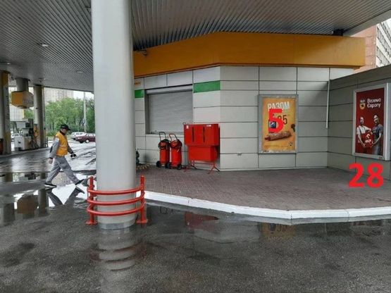 Фото рекламной плоскости по адресу Карельский (м-н Сильпо)