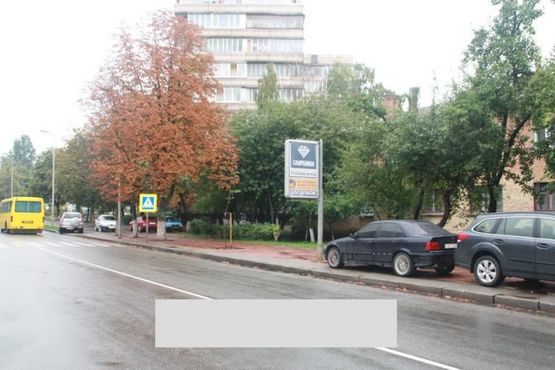 Фото рекламної площини за адресою г. Вишневое, ул. Святошинская, маг. "Фора"