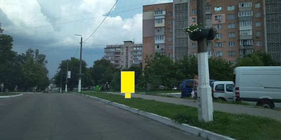 Фото рекламної площини за адресою Ул. Днепровская, 210  м. после поворота с Мазепи на ул. Днепровскую справа