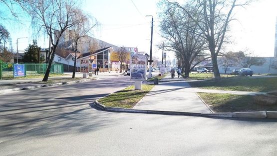 Фото рекламной плоскости по адресу Ул. Днепровская, 330  м. после поворота с Мазепи на ул. Днепровскую справа