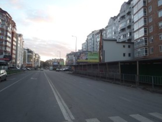 Фото рекламной плоскости по адресу Пд.Бульвар - Бельведерська навпроти Колібріс