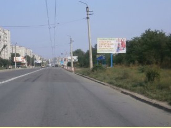 Фото рекламной плоскости по адресу Івасюка, 40 (перед Епіцентром, Арсен)