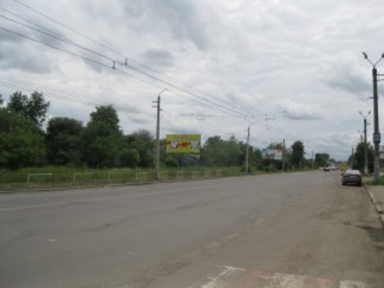 Фото рекламной плоскости по адресу Івасюка, 40 (перед Епіцентром, Арсен)