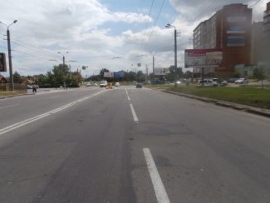 Фото рекламной плоскости по адресу Івасюка - Угорницька маг.Зелений світ