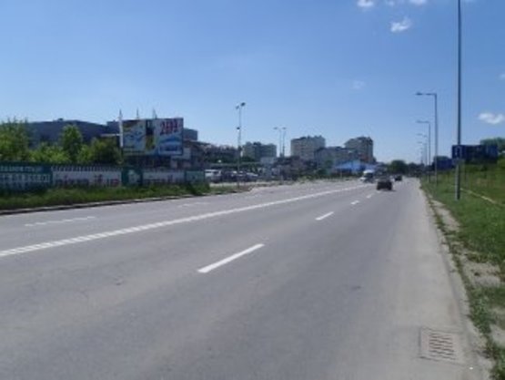 Фото рекламной плоскости по адресу Надрічна   (автосалони) №1