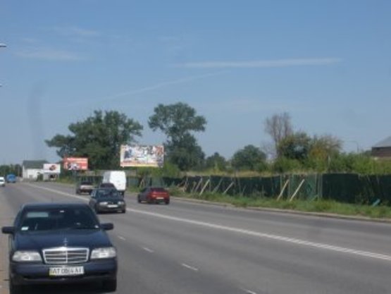 Фото рекламной плоскости по адресу Надрічна   (автосалони) №2