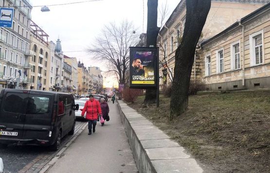Фото рекламной плоскости по адресу Хмельницького Богдана Вул., 37