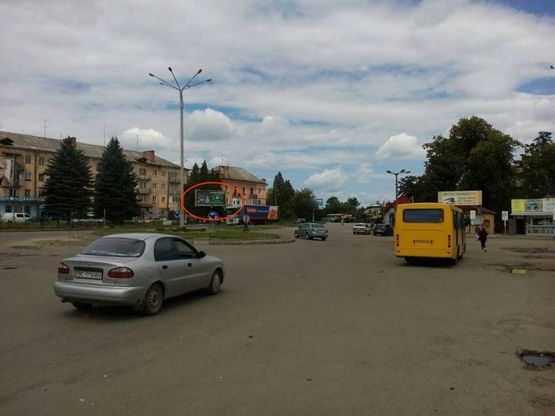 Фото рекламной плоскости по адресу Площа перед вокзалом