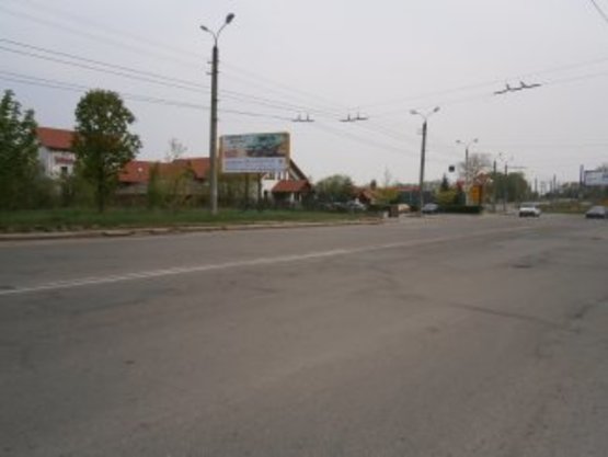 Фото рекламной плоскости по адресу Івасюка -  Незалежності  (АЗС, гот.Легенда)