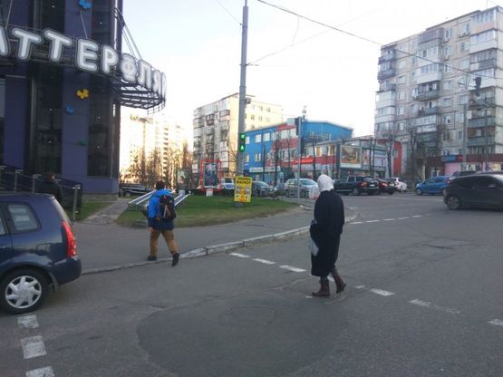 Фото рекламной плоскости по адресу Кудряшова/Липковского 1А(Ультрамарин)в направлении Соломенского парка №1