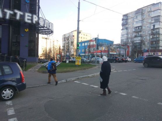 Фото рекламної площини за адресою Кудряшова/Липковского 1А(Ультрамарин)в направлении Соломенского парка №2