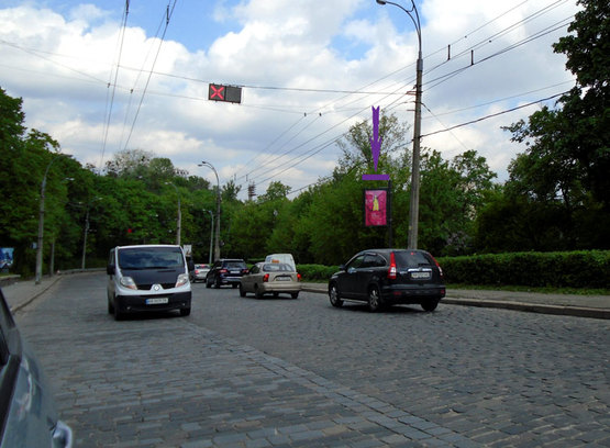 Фото рекламної площини за адресою Подільський узвіз