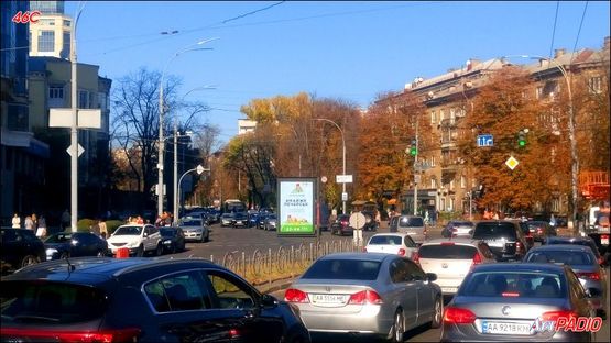 Фото рекламної площини за адресою Кутузова, к Суворова и Кловскому сп., разделитель