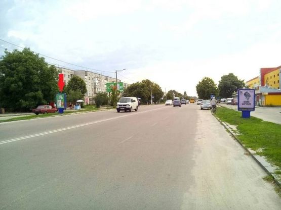 Фото рекламной плоскости по адресу ул. Киевская, 91, универмаг, в напр. Фуршета, Комфи 100м