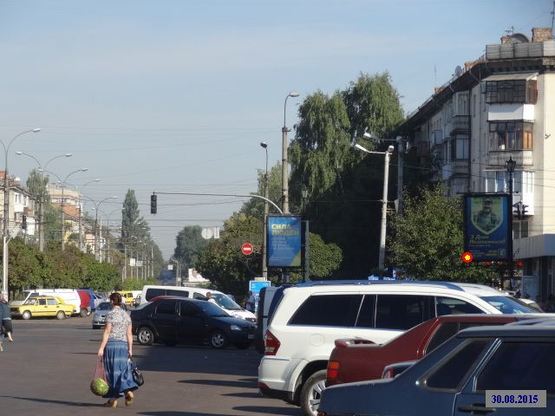 Фото рекламной плоскости по адресу Zt cl004 вул.Московська,16 м-н "Людмила"№2 Б