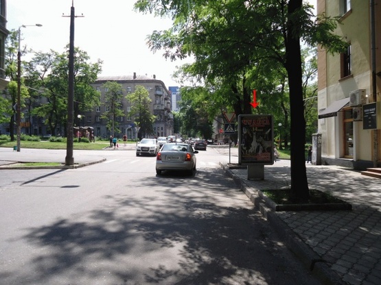 Фото рекламной плоскости по адресу вул. С.Єфремова, 1, біля пр. Д.Яворницького/ул. Ворошилова, 1, возле пр-та К. Маркса