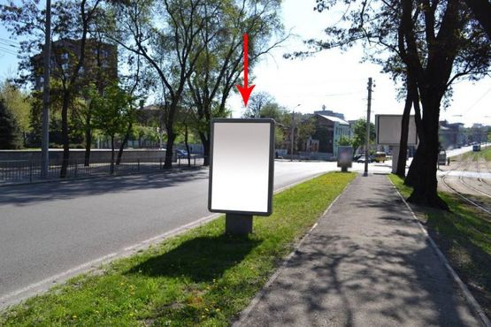 Фото рекламної площини за адресою пр. Пушкіна, на розподільчій алеї, від вул. А.Фабра до просп. О.Поля -2-/пр. Пушкина, на разделительной аллее, от ул. Серова до пр. Кирова -2-