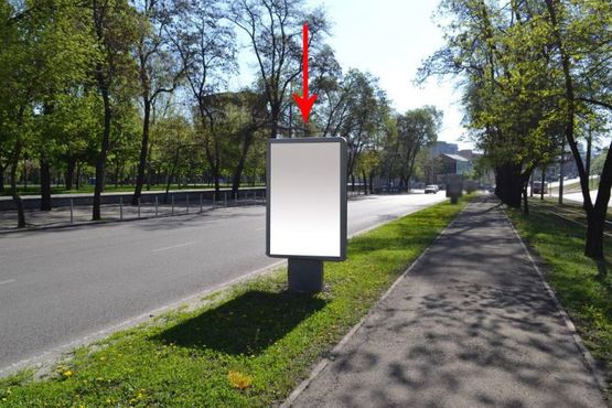 Фото рекламной плоскости по адресу пр. Пушкіна, на розподільчій алеї, від вул. А.Фабра до просп. О.Поля -4-/пр. Пушкина, на разделительной аллее, от ул. Серова до пр. Кирова -4-