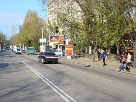 Фото рекламної площини за адресою Пр. Гагаріна, 61/пр.Гагарина, 61, кафе БЕСЕДКА