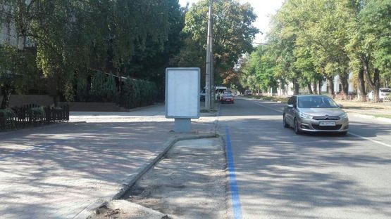 Фото рекламной плоскости по адресу пр.Гагаріна, 3/пр.Гагарина, 3 кафе-мороженое ЖИЛАТЕРЕЯ