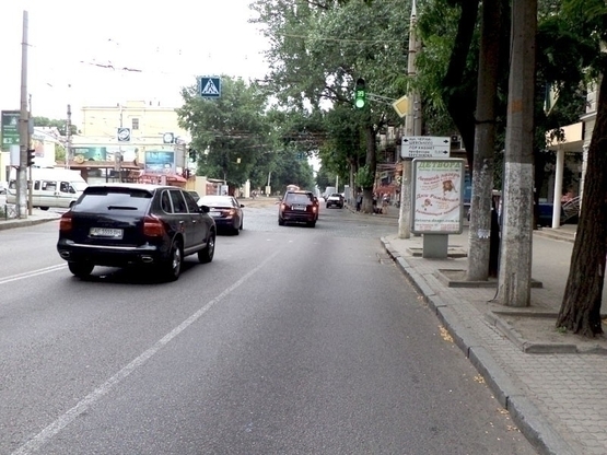 Фото рекламної площини за адресою пр.Гагаріна, 33, перехрестя з вул.Чернишевського/пр.Гагарина, 33, перекресток с ул.Чернышевского