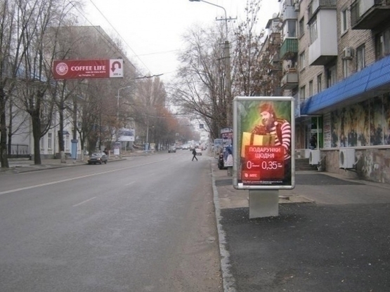 Фото рекламної площини за адресою пр.Гагаріна, 24, ресторан Confetti/пр.Гагарина, 24, ресторан Confetti