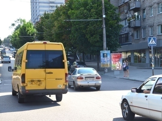 Фото рекламной плоскости по адресу пр.Александра Поля, 12 (маг. Інтертоп) пішохідний перехід/пр. Кирова, 12 (маг. Интертоп) пешеходный переход
