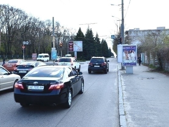 Фото рекламної площини за адресою пр.Гагаріна, 44, перехрестя вул. Лазаряна та пр. Гагаріна/пр.Гагарина, 44, перекрёсток ул. Лазаряна и пр. Гагарина