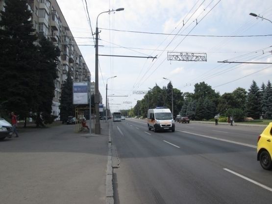 Фото рекламной плоскости по адресу ул.Січеславская Набережна, Фестивальний причал. Перехрестя з вул. Ливарною/ул. Набережная Ленина, Фестивальный причал. Перекресток с ул.Литейной