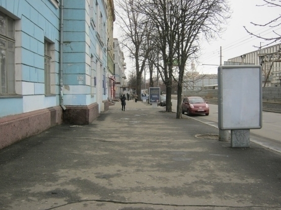 Фото рекламной плоскости по адресу пр.Дмитра Яворницького, 76 Технологічний коледж (Номер 2)/ппр. К. Маркса 76 Технологический коледж (Номер 2)