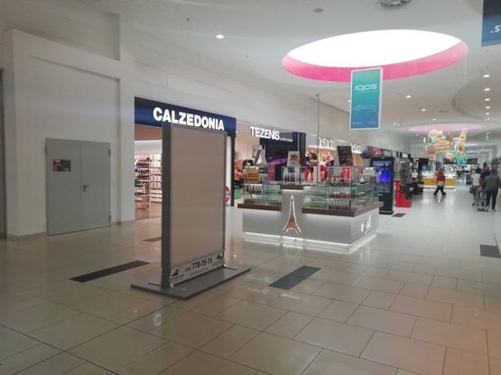 Фото рекламної площини за адресою ТРЦ Ривьера 6А