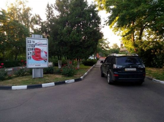 Фото рекламної площини за адресою 5Б. Одесский бульвар