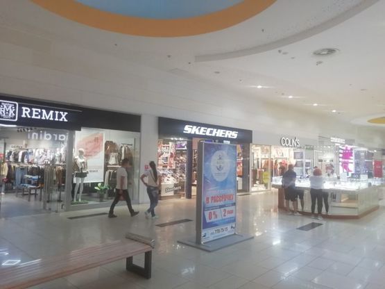 Фото рекламної площини за адресою ТРЦ Ривьера 2Б