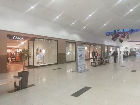 Фото рекламної площини за адресою ТРЦ Ривьера 5Б